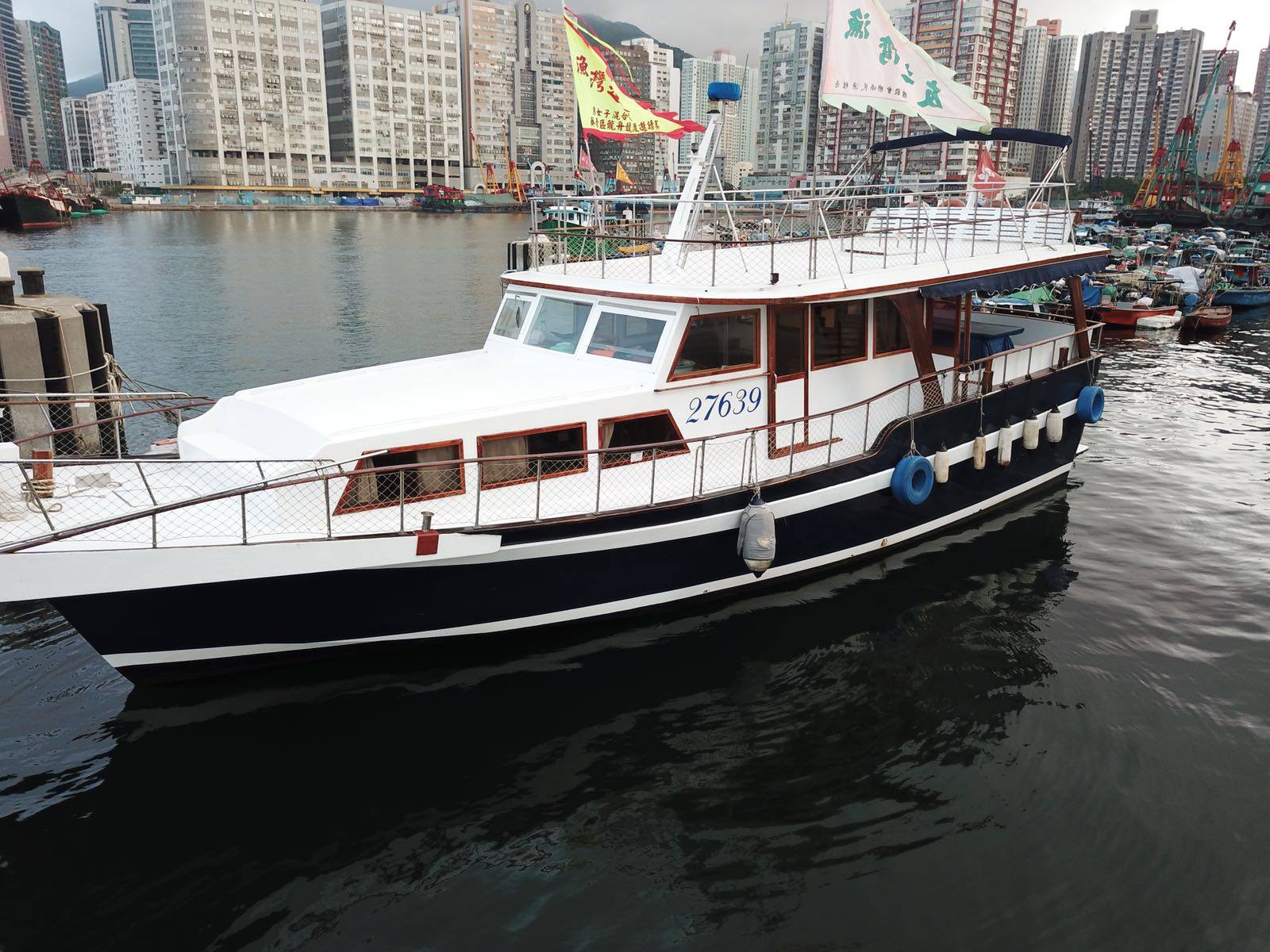 香港遊艇網 遊艇租用: 27639